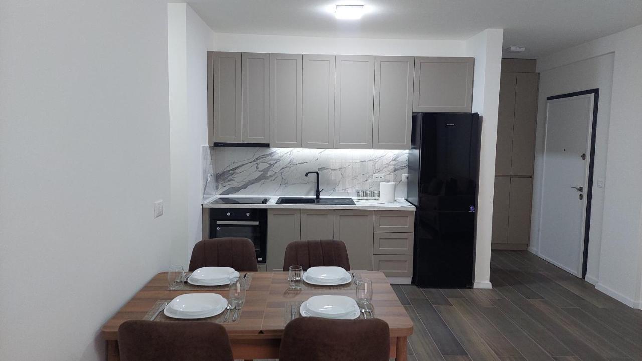 Amelja'S Apartment Shkodër Екстериор снимка