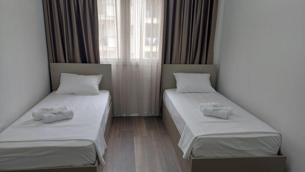 Amelja'S Apartment Shkodër Екстериор снимка